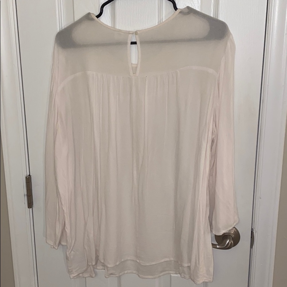 Flowy blouse - Picture 2 of 3
